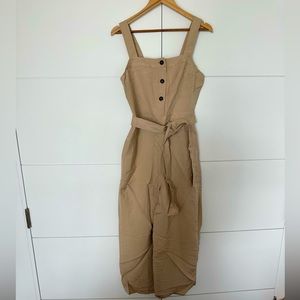 BANANA REPUBLIC size 6Tall -beige jumper with tie - NWT